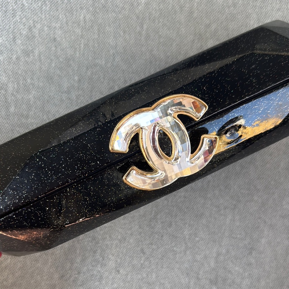 AUTH 2008 CHANEL Swarovski CC Clasp Clutch *RARE